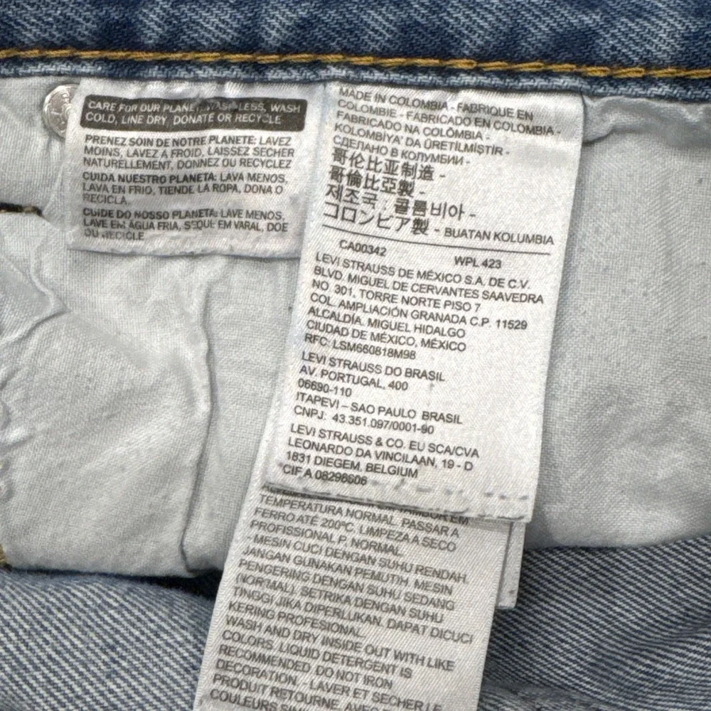 Levi's 505 Men's Light Wash Blue Denim Jeans Light Distressing Size‎ 36x32 #771